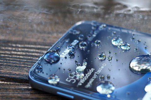 certificados resistencia agua moviles