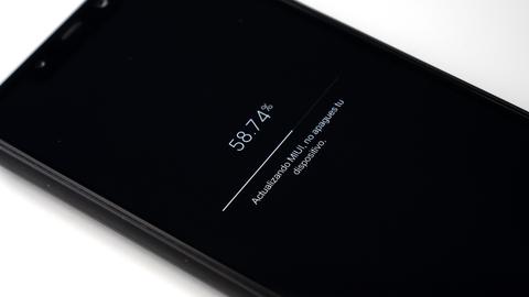 m i u i 10.3.4 trae al pococphone f1 widevine l1, grabación 4k/60 f p s, game turbo y más