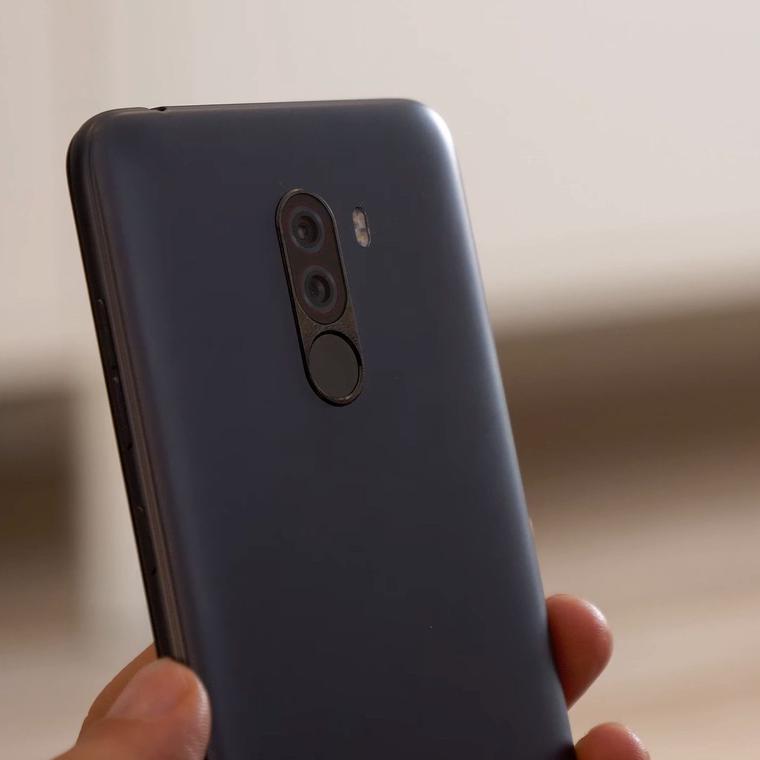 xiaomi pocophone f1 actualizacion 4k 60 fps