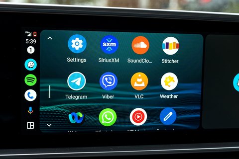 por que moviles china no tienen android auto que usan