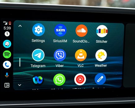 por que moviles china no tienen android auto que usan