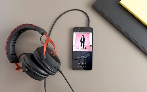 xiaomi pocophone f1 multimedia