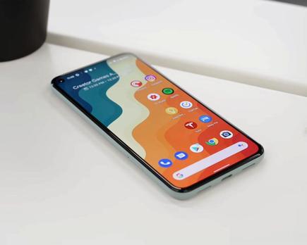 usuarios de pixel reciben actualizaciones de android 12 en lugar de android 13