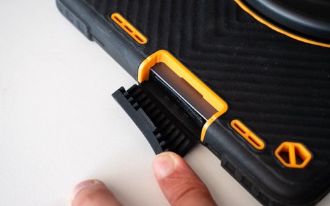 agm pad p2 active protector carcasa