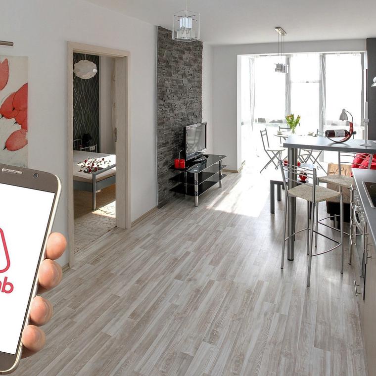 airbnb anti fiestas
