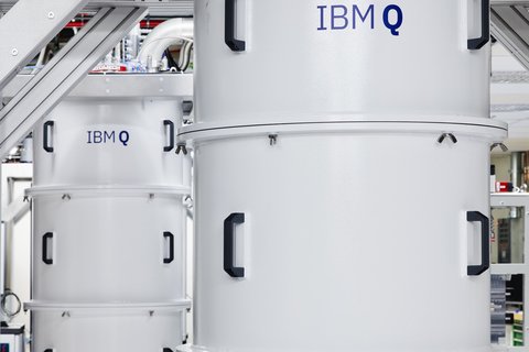 circuitos cuanticos fidelidad verificable ibm
