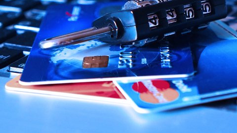 como mantener tu huella financiera fuera de la red