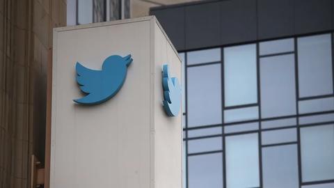 demanda contra twitter por despidos masivos de mujeres