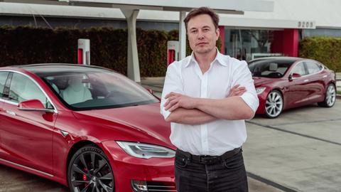 elon musk vende 19,5 millones de acciones de tesla por valor de 3.900 millones de dólares