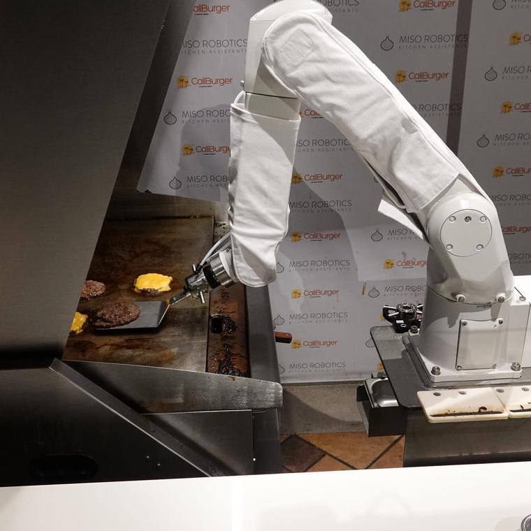 en usa restaurantes recurriendo robots escasez mano de obra