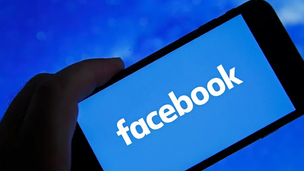 facebook privacidad cuentas adolescentes