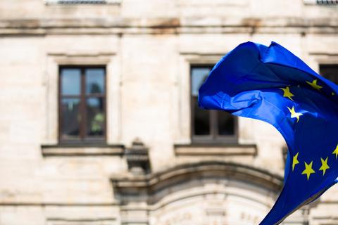 funcionario comision europea criticado