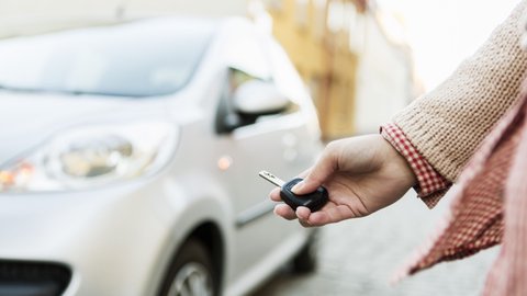 los hackers pueden acceder a tu información personal y robarte el coche al mismo tiempo