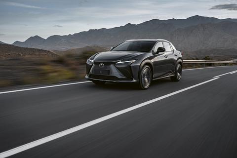 lexus desarrolla transmision manual
