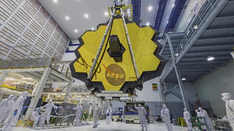 la n a s a ajusta el calendario del telescopio webb para minimizar las amenaza