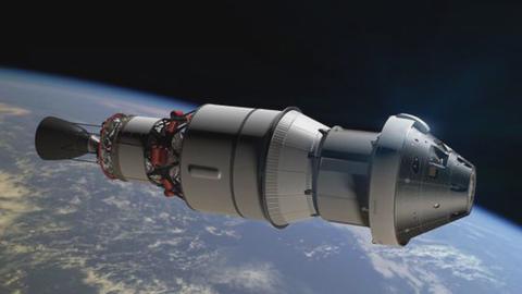 la nave espacial orion de la n a s a logra sobrevolar la luna