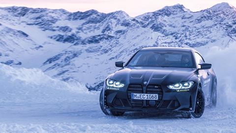 una nueva patente de b m w describe vehículos eléctricos que se cargan con badenes y baches