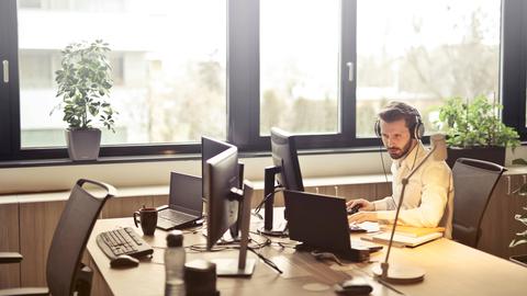 ¿ qué es el software para centros de llamadas, cómo funciona y cuáles son sus ventajas?