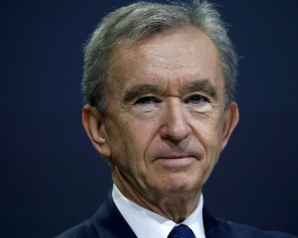 la segunda persona más rica del mundo vende su jet privado para que no lo rastreen