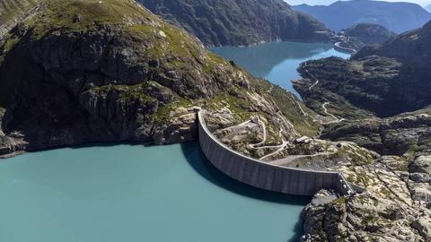 suiza desarrolla la energía hidroeléctrica subterránea