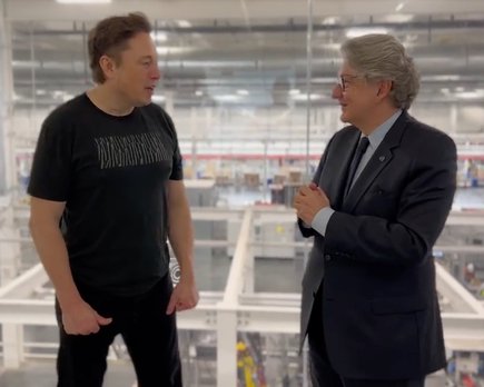 la u e advierte que twitter de elon musk tiene un "enorme trabajo por delante" para cumplir con sus nuevas y estrictas normas