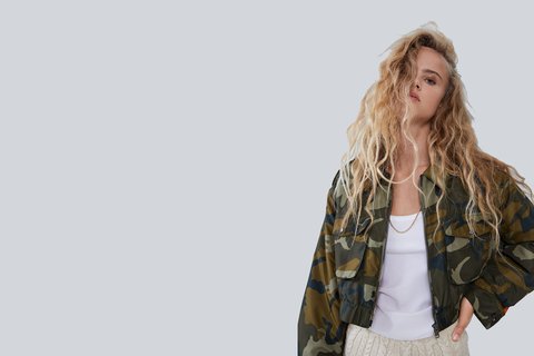 cazadora cropped camuflaje aliexpress zara