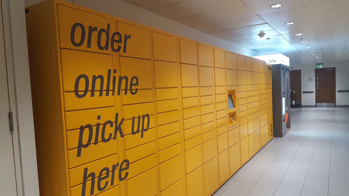 amazon hub locker