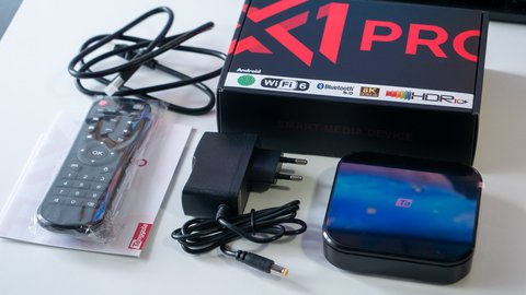 probamos el tanggula x1 pro, un android t v que viene con un servicio i p t v incluido (sin subcripción)