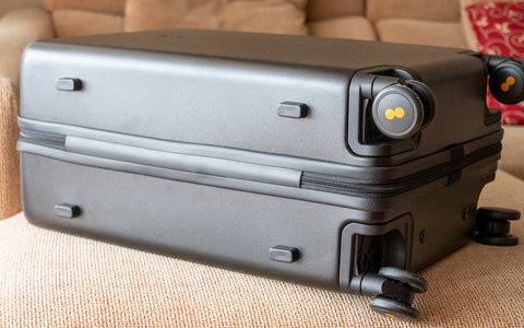 level8 matte carry on 20 lateral